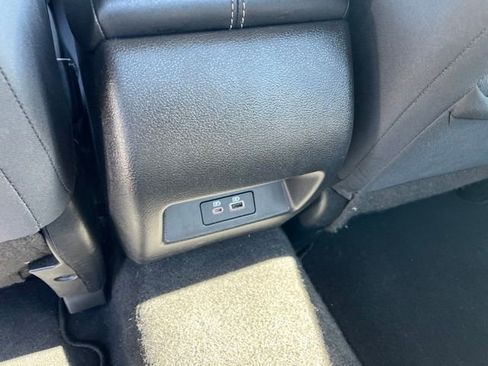 Used 2025 Nissan Altima 2.5 SV FWD image 16