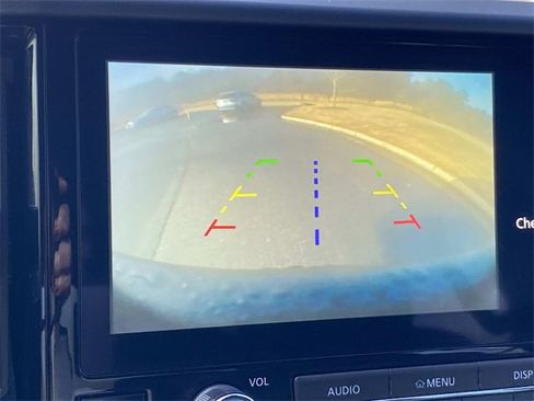 Used 2025 Nissan Frontier PRO-4X image 24