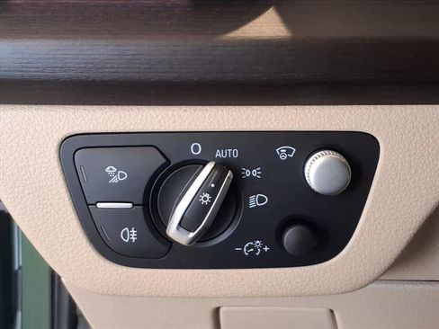 Certified 2023 Audi Q5 e Prestige w/ Prestige Package image 12