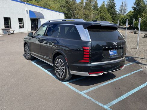 Certified 2026 Hyundai Palisade Calligraphy AWD/4WD image 3