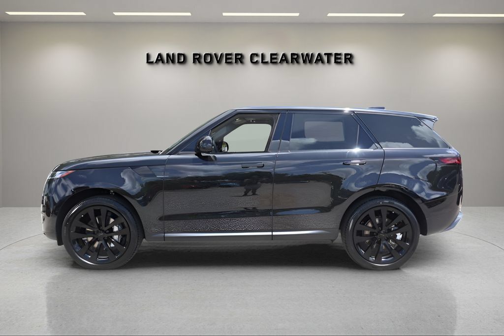 New 2026 Land Rover Range Rover Sport SE AWD/4WD image 2