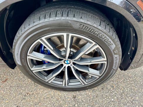 Used 2019 BMW X5 xDrive50i w/ M Sport Package image 37