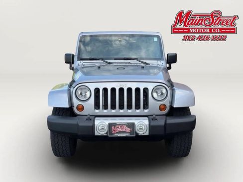 Used 2013 Jeep Wrangler Unlimited Sahara w/ Connectivity Group AWD/4WD image 2