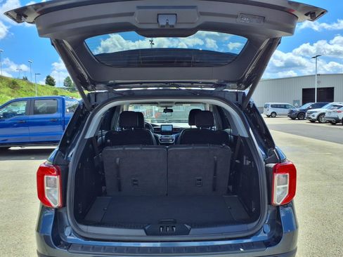 Certified 2022 Ford Explorer XLT w/ Equipment Group 202A AWD/4WD image 12