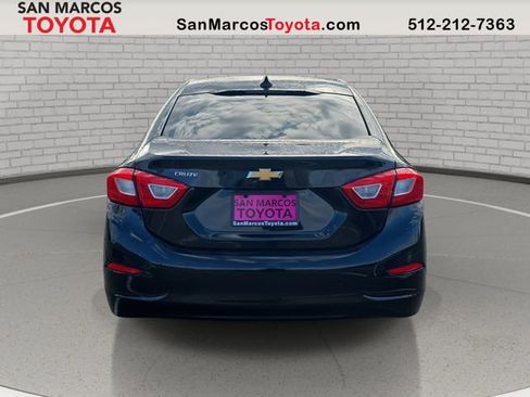 Used 2018 Chevrolet Cruze LS image 6