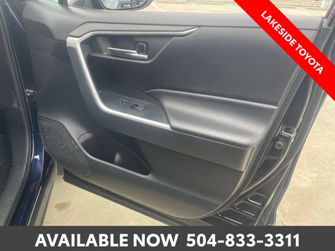 Used 2024 Toyota RAV4 XLE FWD image 12