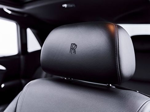 Used 2015 Rolls-Royce Ghost RWD image 60