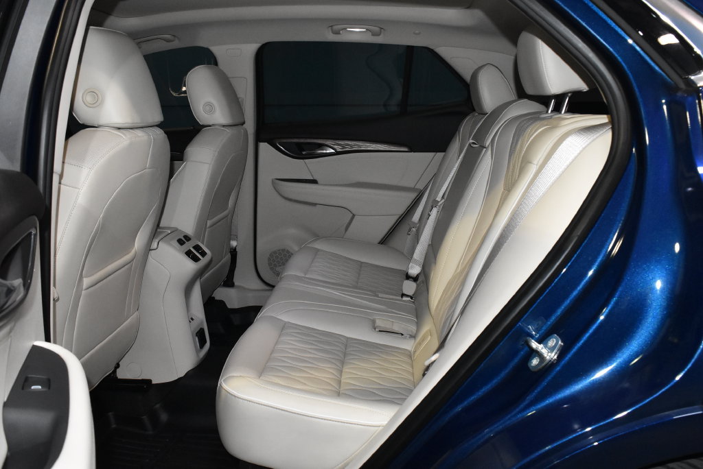 Used 2023 Buick Envision Avenir FWD image 23