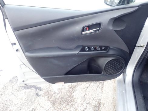 Used 2017 Toyota Prius Four Touring image 13