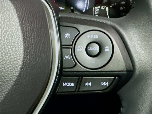 Certified 2025 Toyota Corolla XSE FWD image 32