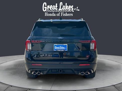 Used 2025 Ford Explorer ST image 4