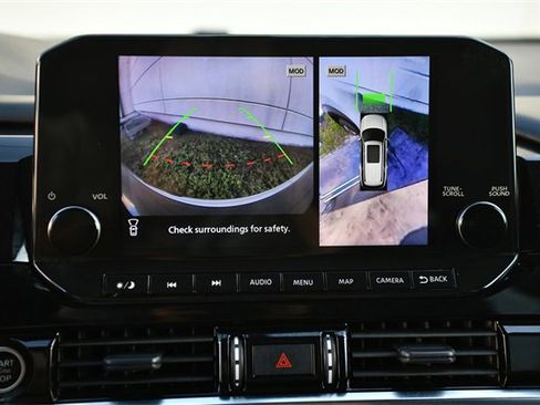 Used 2023 Nissan Pathfinder SL w/ SL Premium Package image 18