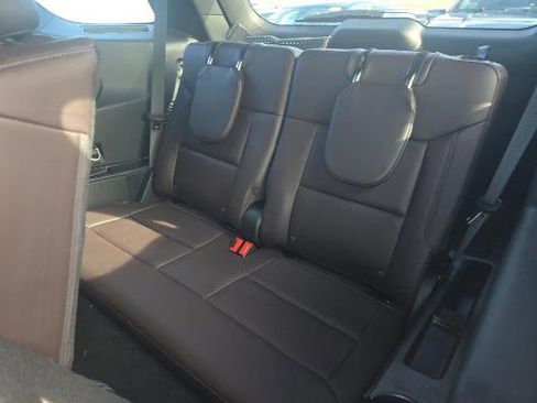 Used 2025 Ford Explorer Platinum image 10