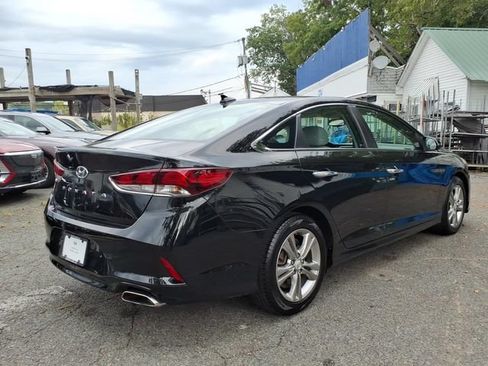 Used 2018 Hyundai Sonata SEL w/ Tech Package 02 FWD image 6