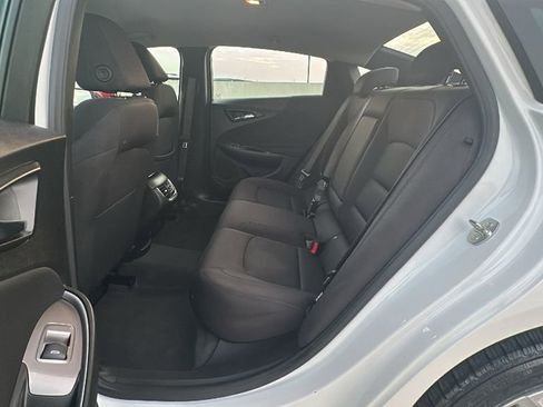 Used 2024 Chevrolet Malibu LT image 30