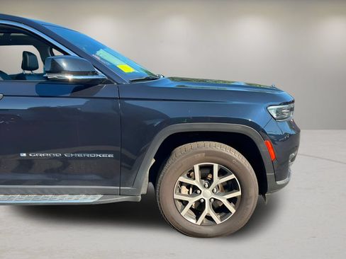 Used 2023 Jeep Grand Cherokee L Limited AWD/4WD image 27