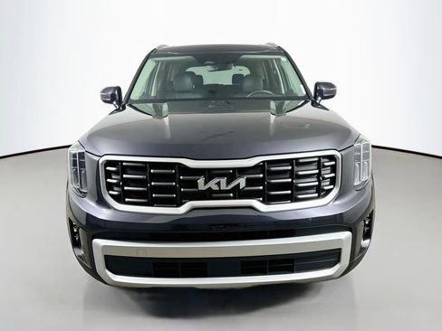Used 2025 Kia Telluride S FWD image 2