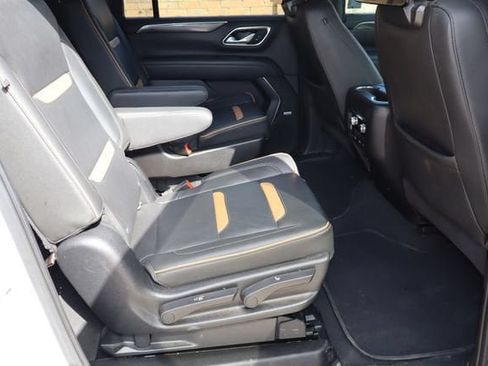 Used 2021 GMC Yukon XL AT4 w/ Rear Media and Nav Package AWD/4WD image 19