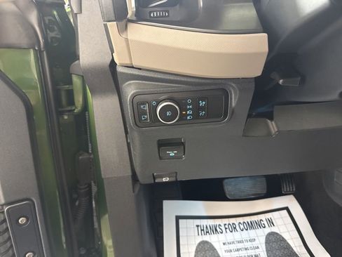Used 2023 Ford Bronco Wildtrak AWD/4WD image 19
