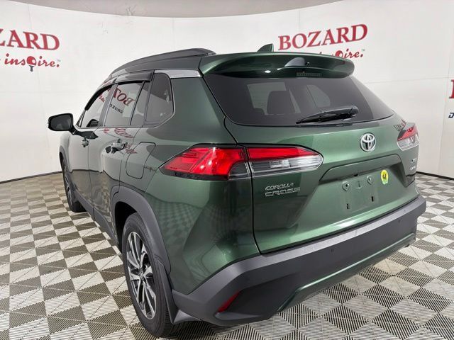 Used 2024 Toyota Corolla Cross XLE w/ Convenience Package AWD/4WD image 9