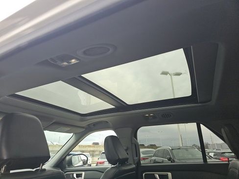 Used 2020 Ford Explorer XLT w/ Equipment Group 202A image 41