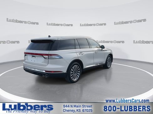 Used 2023 Lincoln Aviator Reserve w/ Equipment Group 201A image 8