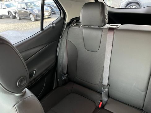 Used 2025 Buick Encore GX Preferred image 37