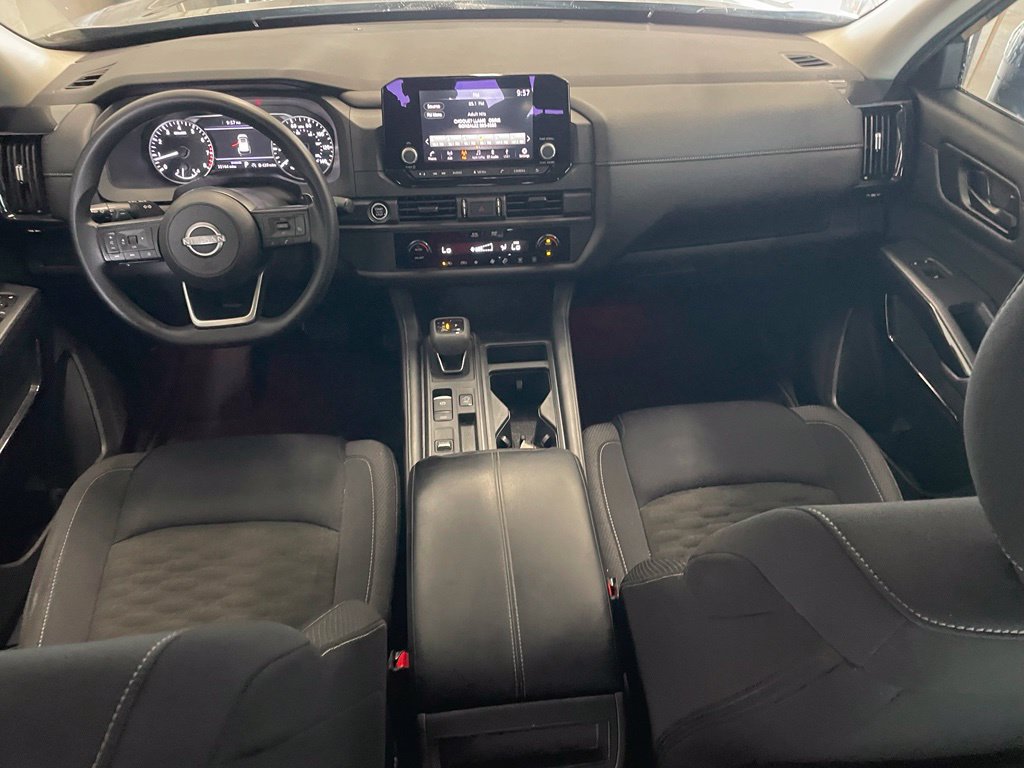 Certified 2024 Nissan Pathfinder S FWD image 11