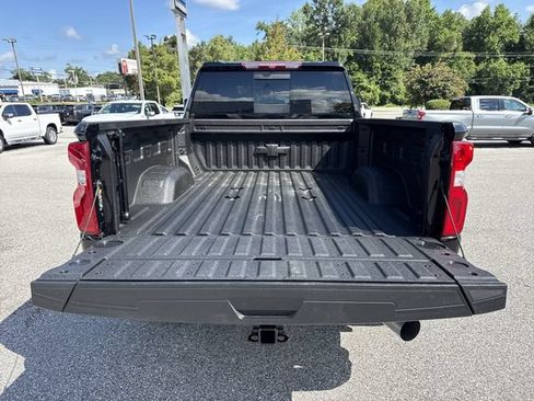 Used 2024 Chevrolet Silverado 2500 LT w/ Midnight Edition AWD/4WD image 33