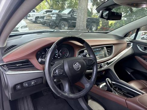 Used 2018 Buick Enclave Avenir w/ Avenir Technology Package FWD image 16