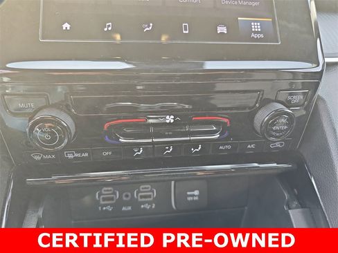 Used 2023 Jeep Grand Cherokee Laredo image 21