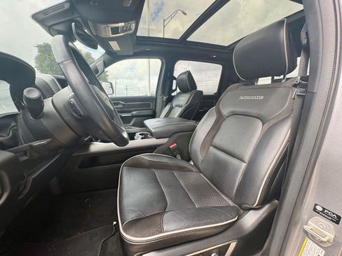 Used 2023 RAM 1500 Laramie AWD/4WD image 12