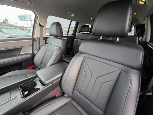 Used 2025 Hyundai Santa Fe SEL image 15