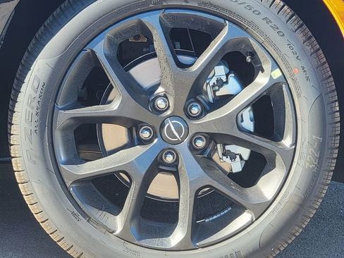 New 2026 Chrysler Pacifica Select w/ S Appearance Package image 15