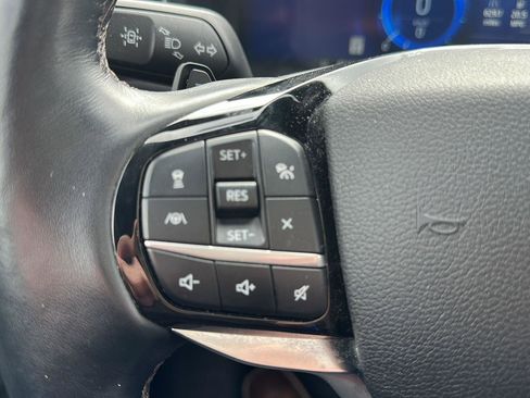 Used 2021 Ford Explorer Platinum image 26