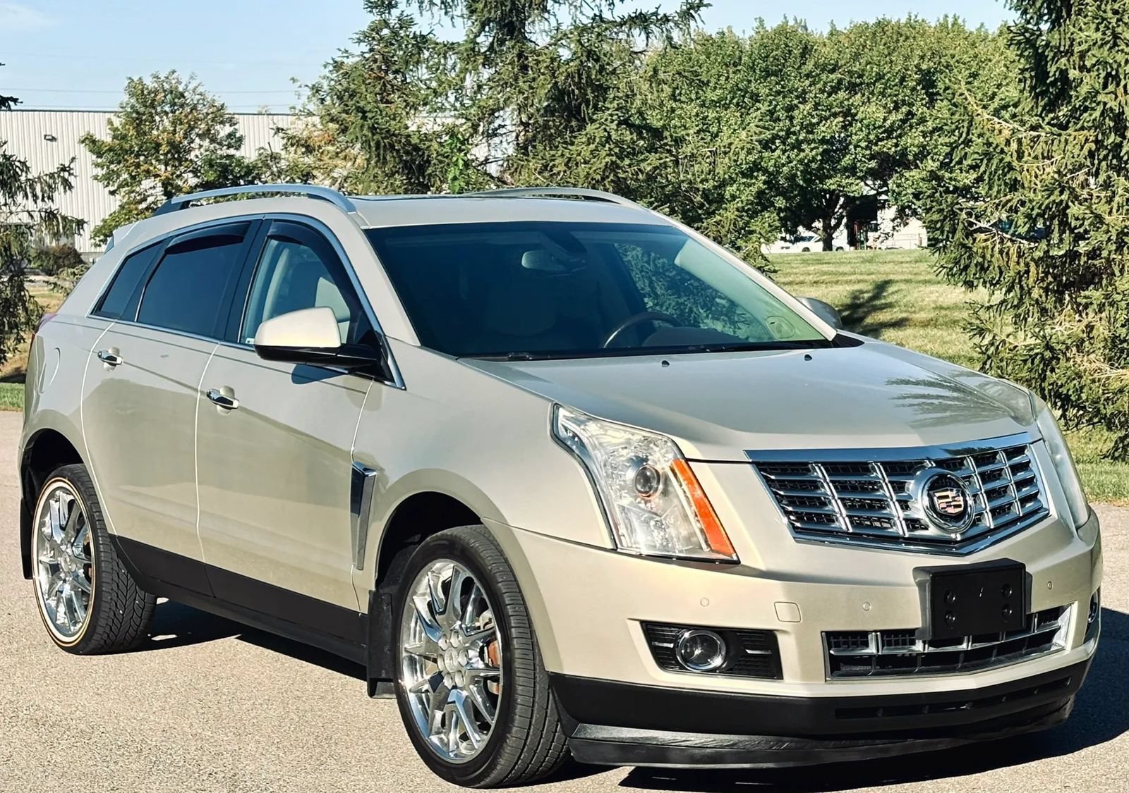 Used 2015 Cadillac SRX Performance AWD/4WD image 13