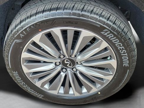 Used 2026 INFINITI QX80 Luxe w/ Cargo Package AWD/4WD image 14