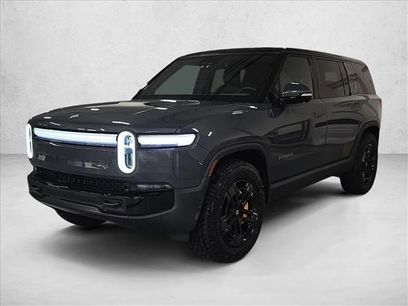 Used 2025 Rivian R1S Premium