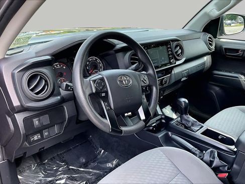 Used 2022 Toyota Tacoma SR AWD/4WD image 17