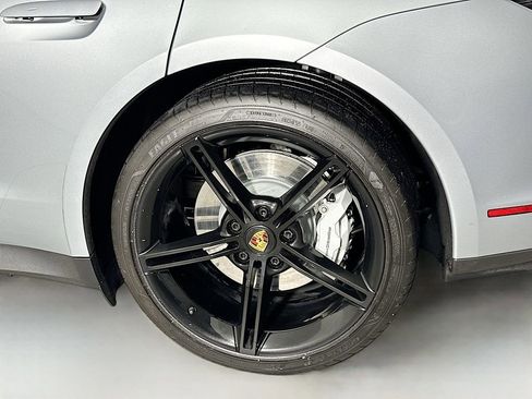 Used 2021 Porsche Taycan 4S image 34