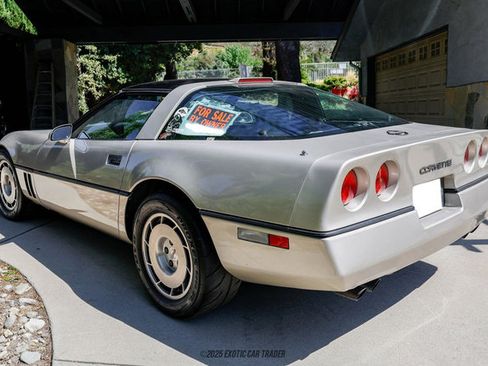 Used 1986 Chevrolet Corvette Coupe image 6