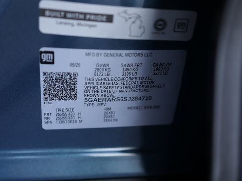 Used 2025 Buick Enclave Preferred image 41