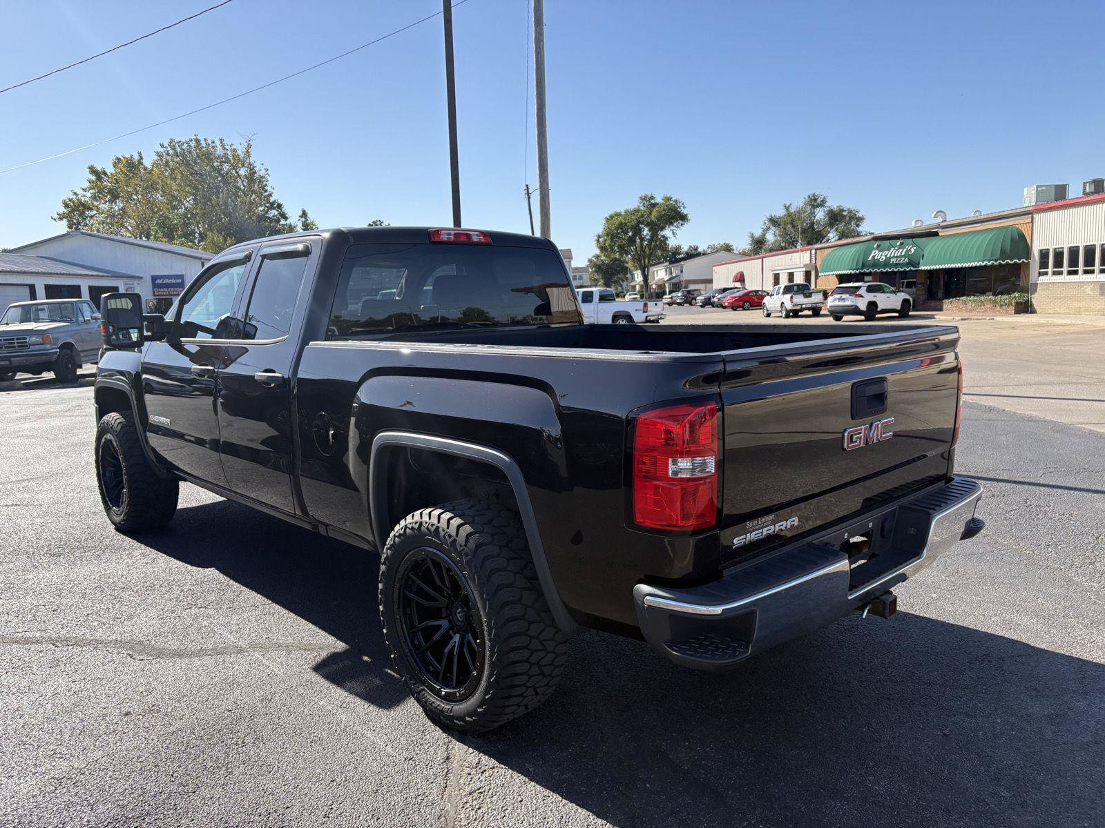 Used 2018 GMC Sierra 1500 4x4 Double Cab w/ Sierra Convenience Package image 6