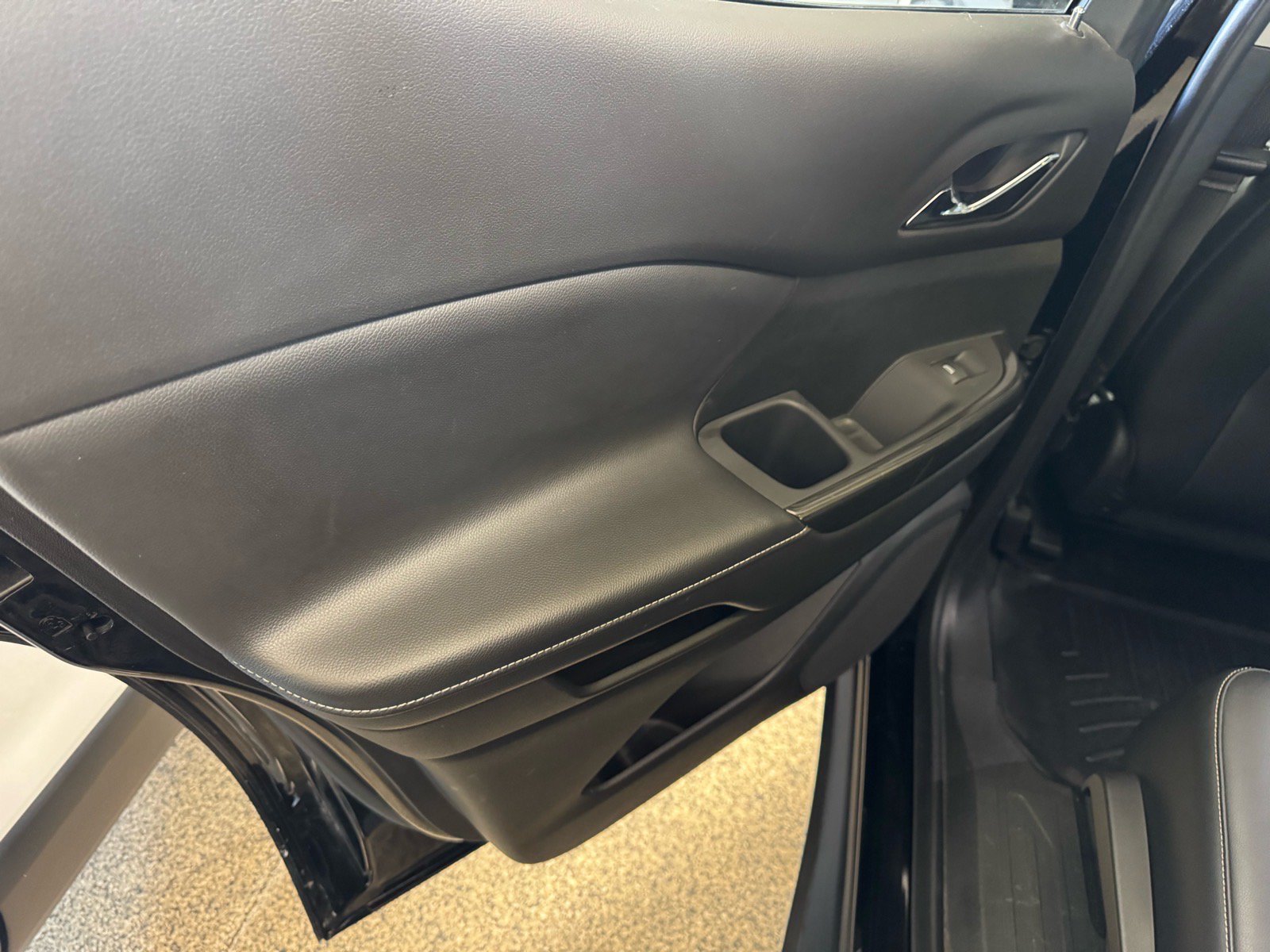 Used 2019 GMC Acadia SLT AWD/4WD image 12