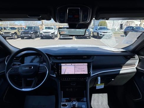 New 2026 Jeep Grand Cherokee Limited image 22