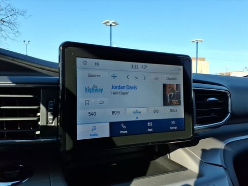 Certified 2023 Ford Explorer XLT w/ Equipment Group 202A image 21