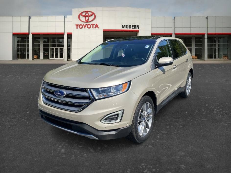 Used 2018 Ford Edge Titanium w/ Equipment Group 302A AWD/4WD image 22