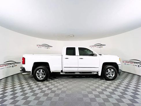 Used 2016 GMC Sierra 2500 SLT w/ Suspension Package, Off-Road image 9
