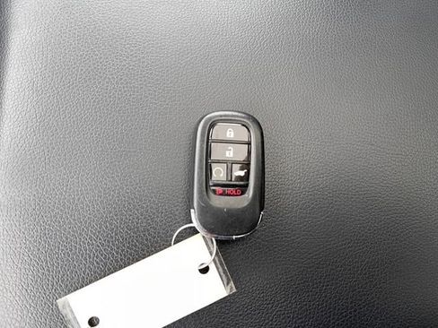 Used 2023 Honda Pilot TrailSport image 37
