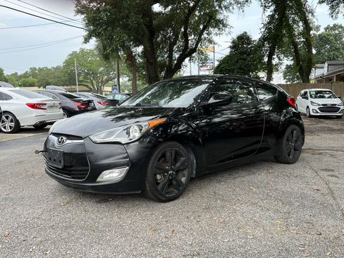 Used 2016 Hyundai Veloster w/ Option Group 02 image 1
